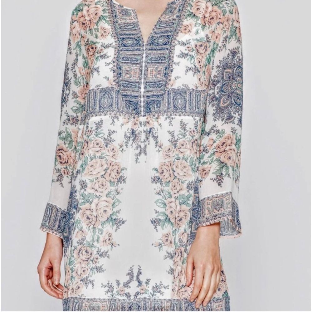 Joie Demko  100% Silk Dress cream, pink, and‎ Blue Print SZ small EUC